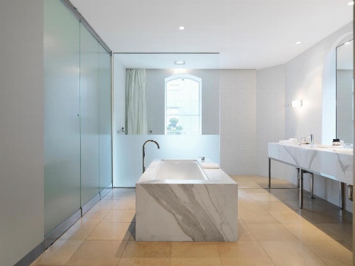 Establishment Hotel image 28