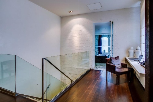 Establishment Hotel image 35