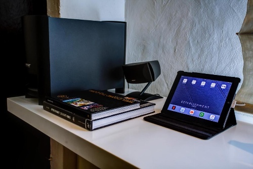 Establishment Hotel image 38